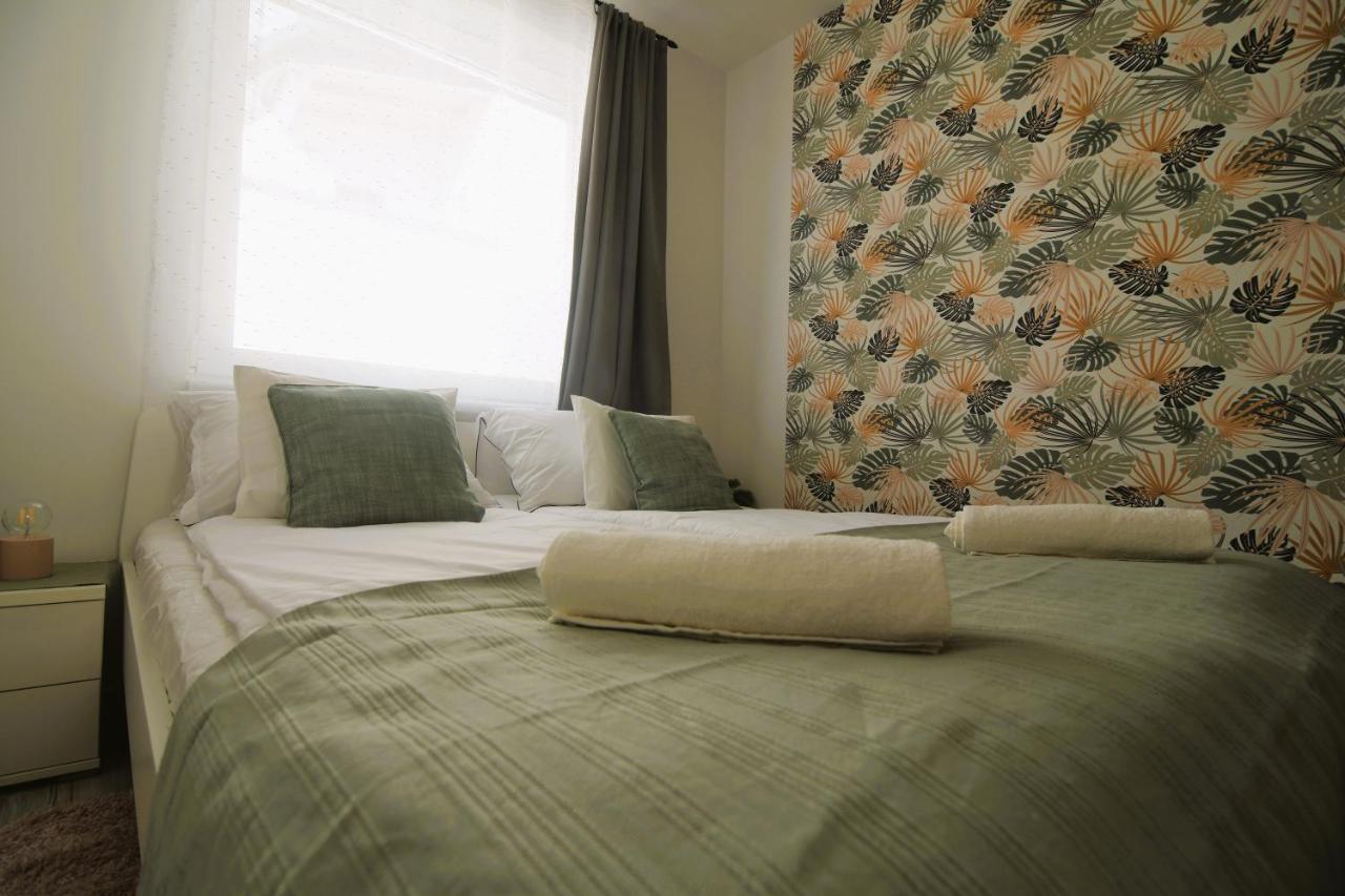 Tisza River Apartman Szeged Ngoại thất bức ảnh
