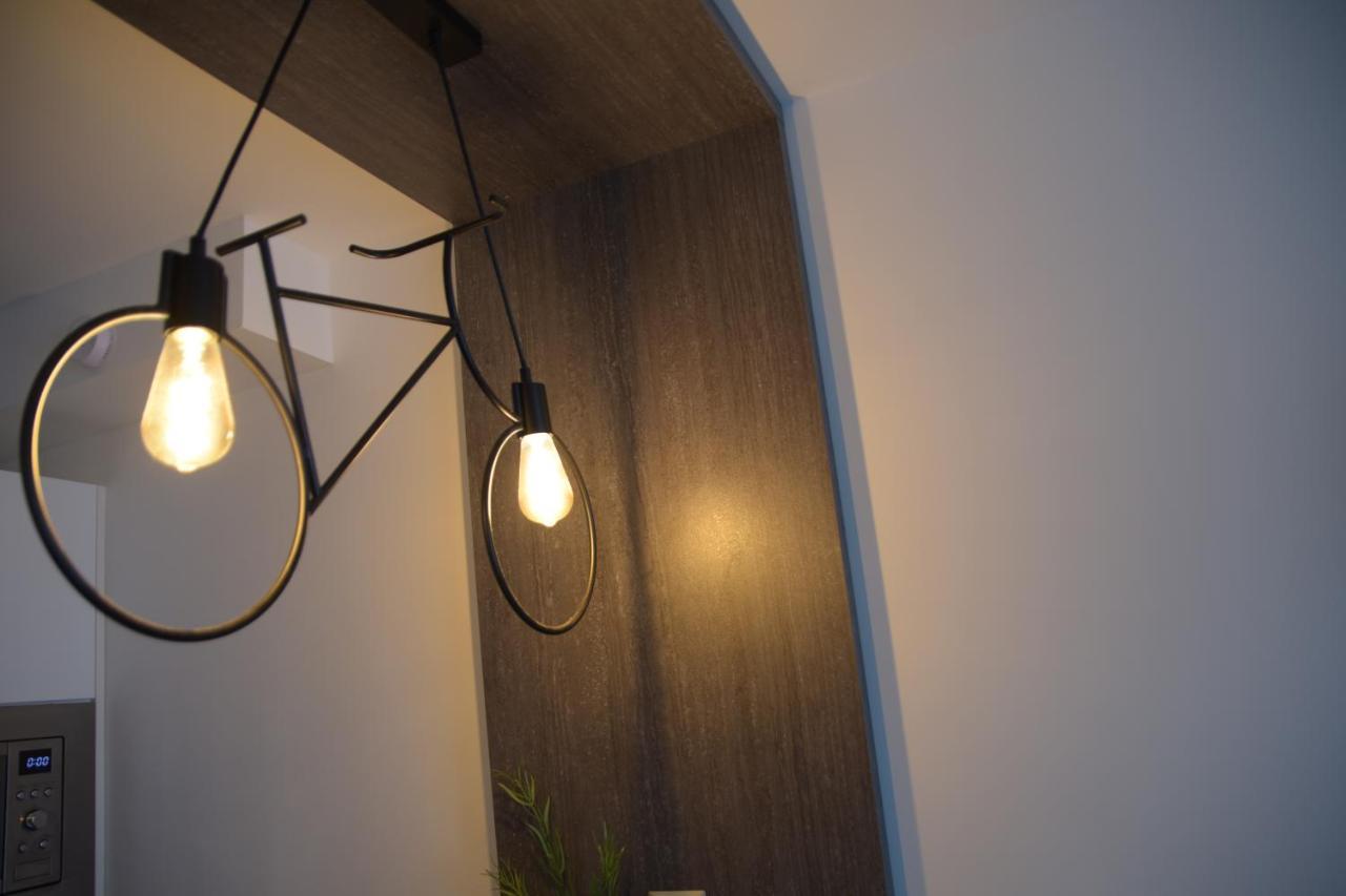 Tisza River Apartman Szeged Ngoại thất bức ảnh