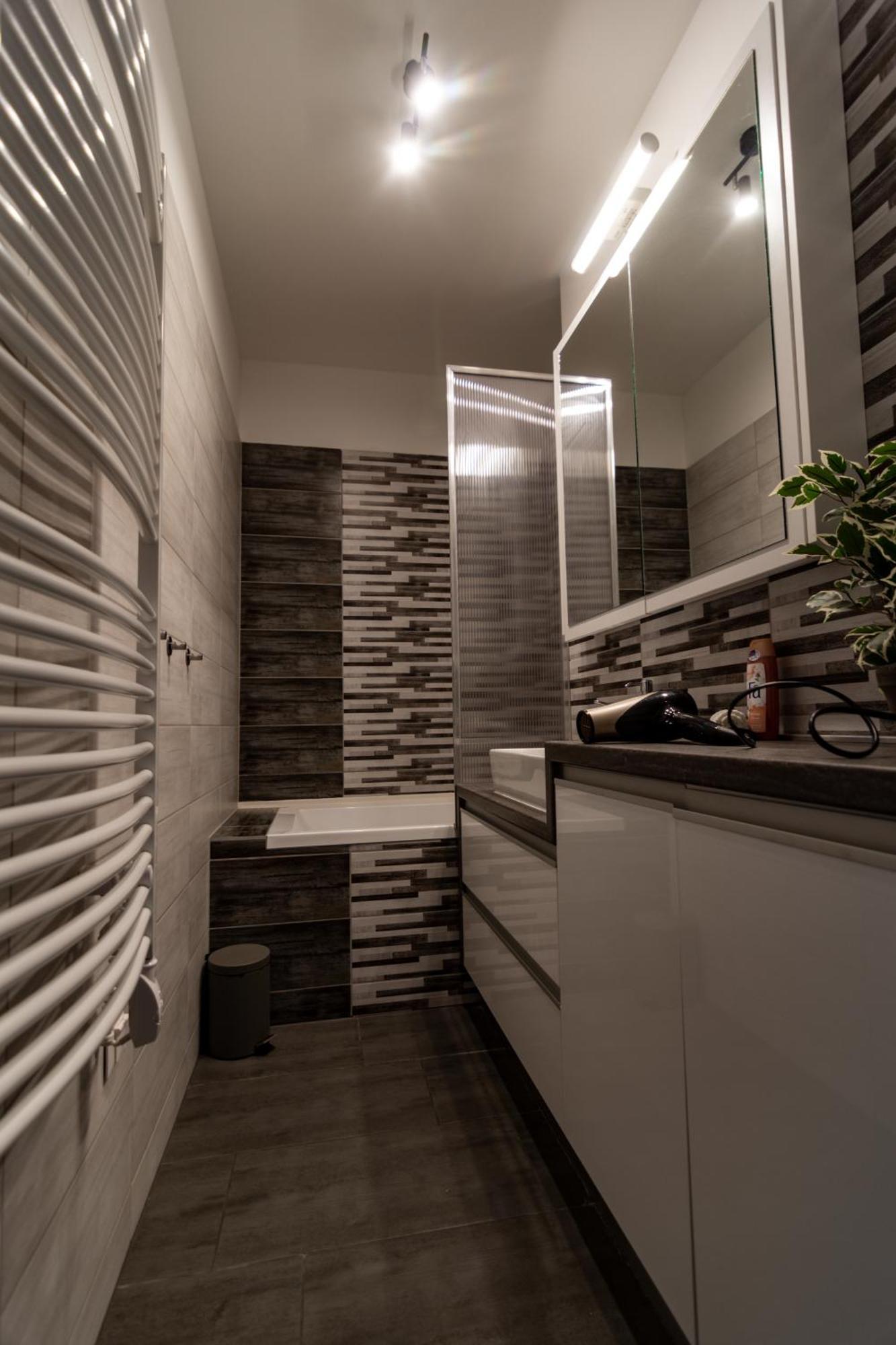 Tisza River Apartman Szeged Ngoại thất bức ảnh